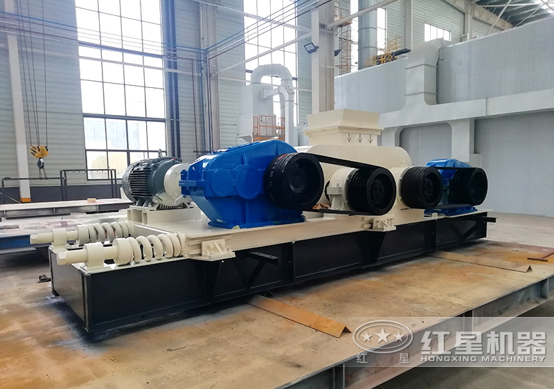 鵝卵石制成沙子用對輥制沙機還是沖擊制砂機，哪個好用